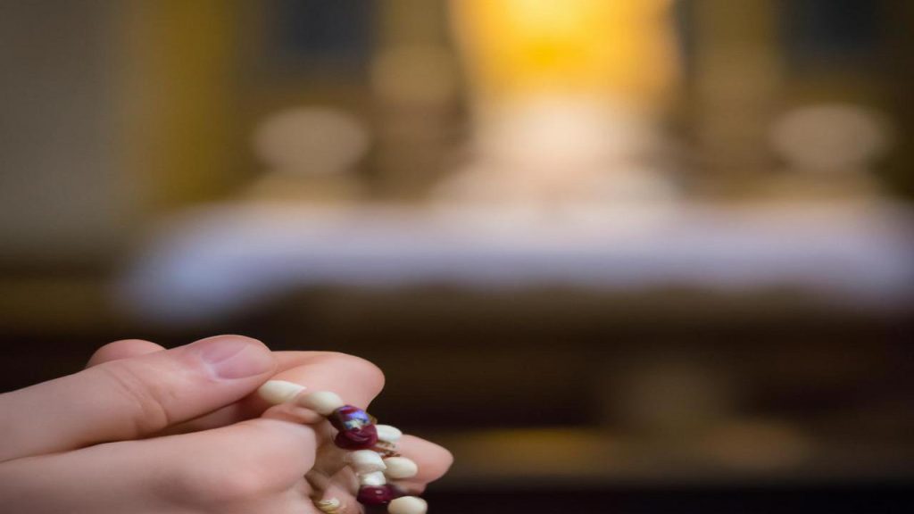 Jak odmawiać nowennę pompejańską?